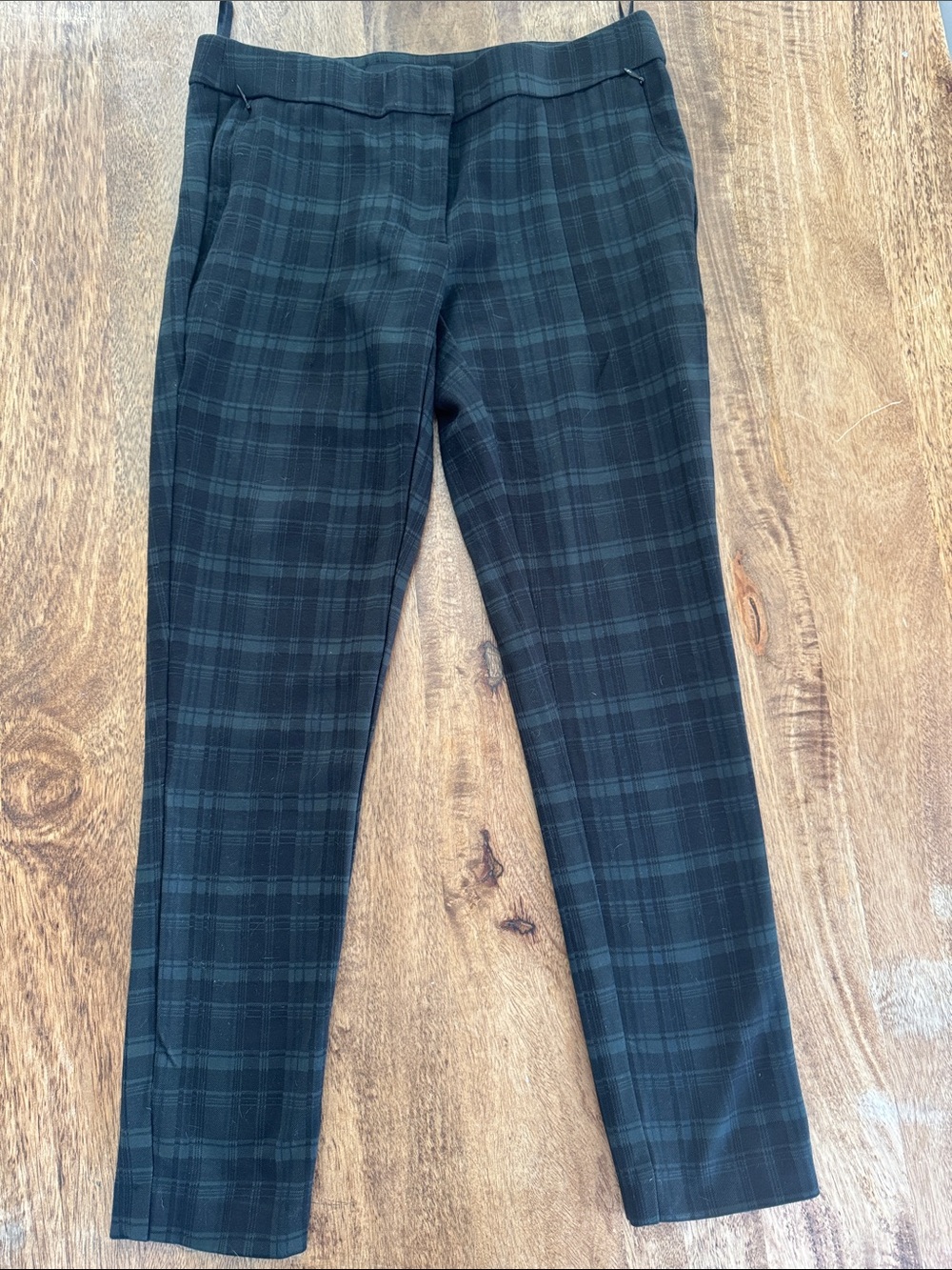 Women’s Green Black & Navy Plaid Ankle Pants